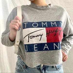 vintage tommy hilfiger cropped crewneck👼🏼✨